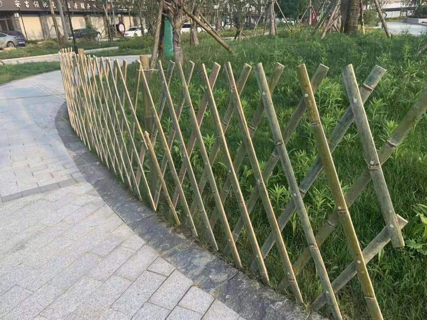 威客电竞迪庆菜园护栏户外防腐木栅栏竹篱笆竹子护栏(图1)