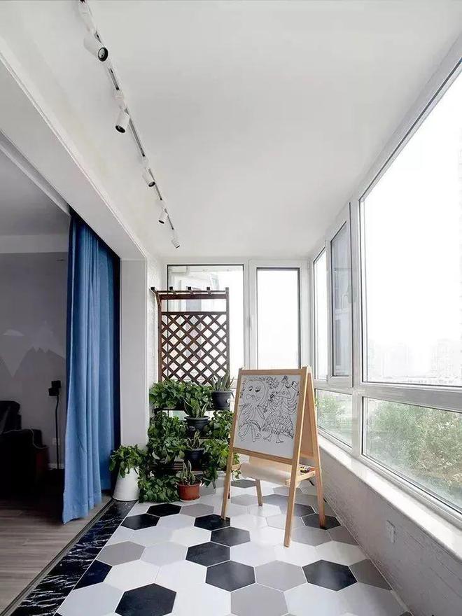 威客电竞阳台可以不用瓷砖？看完这几种做法想回家拆了重装(图11)