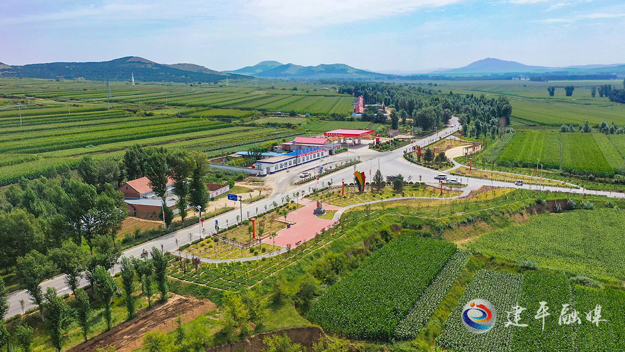 太平庄镇：建设文化广场 推进乡风文明威客电竞(图1)