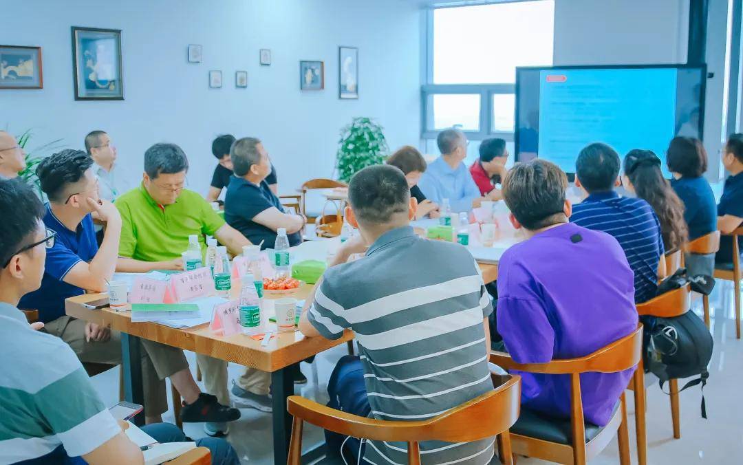 威客电竞2021木材企业降本增效工作研讨会之木片纸浆供需对接沙龙（太仓站）成功举办(图2)